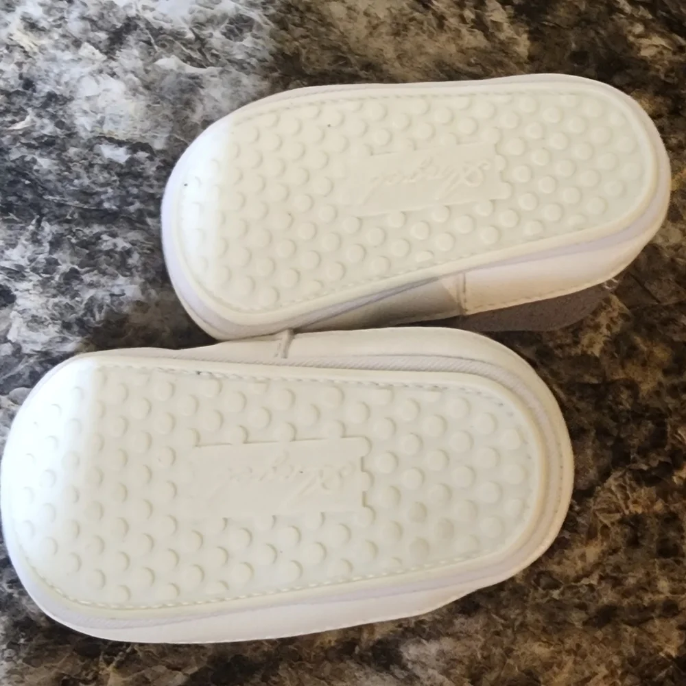 Pending Pick Up Angel 0-6 month old retired boys shoes. also fit cpk dolls